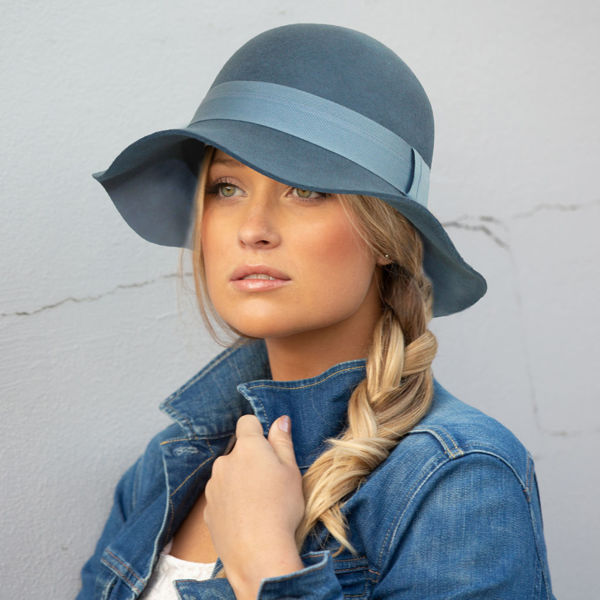 Etna Cloche (M/L) - Indigo | Autumn Daze