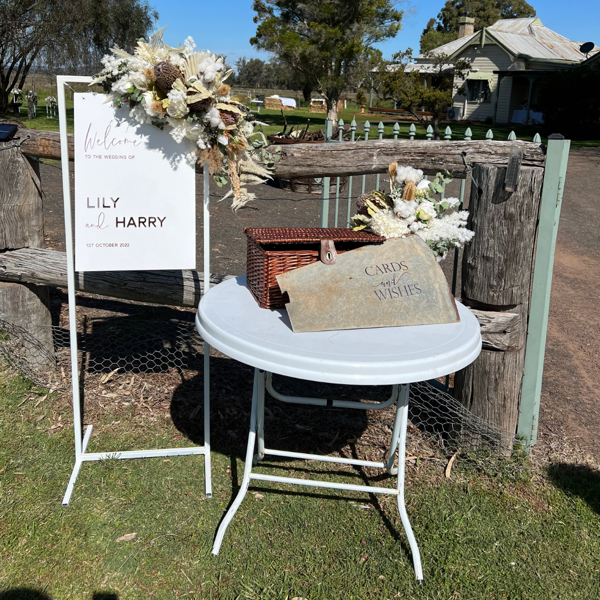 Rose & Cotton | Welcome Sign & Decor