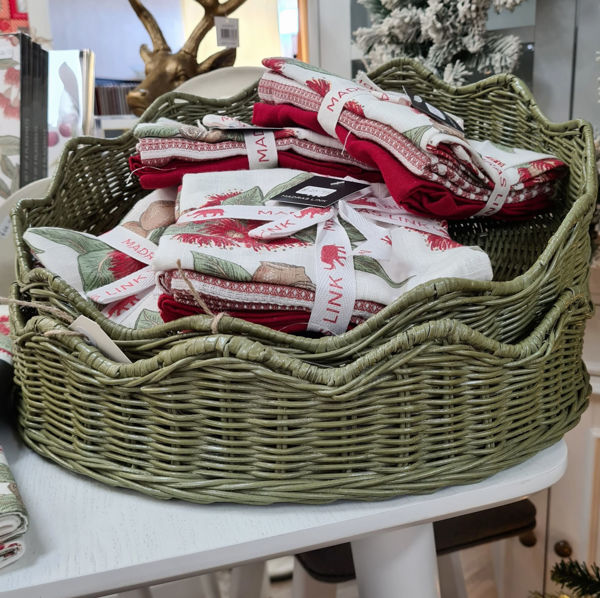 Mali Green Wavy Round Tray | Madras Link